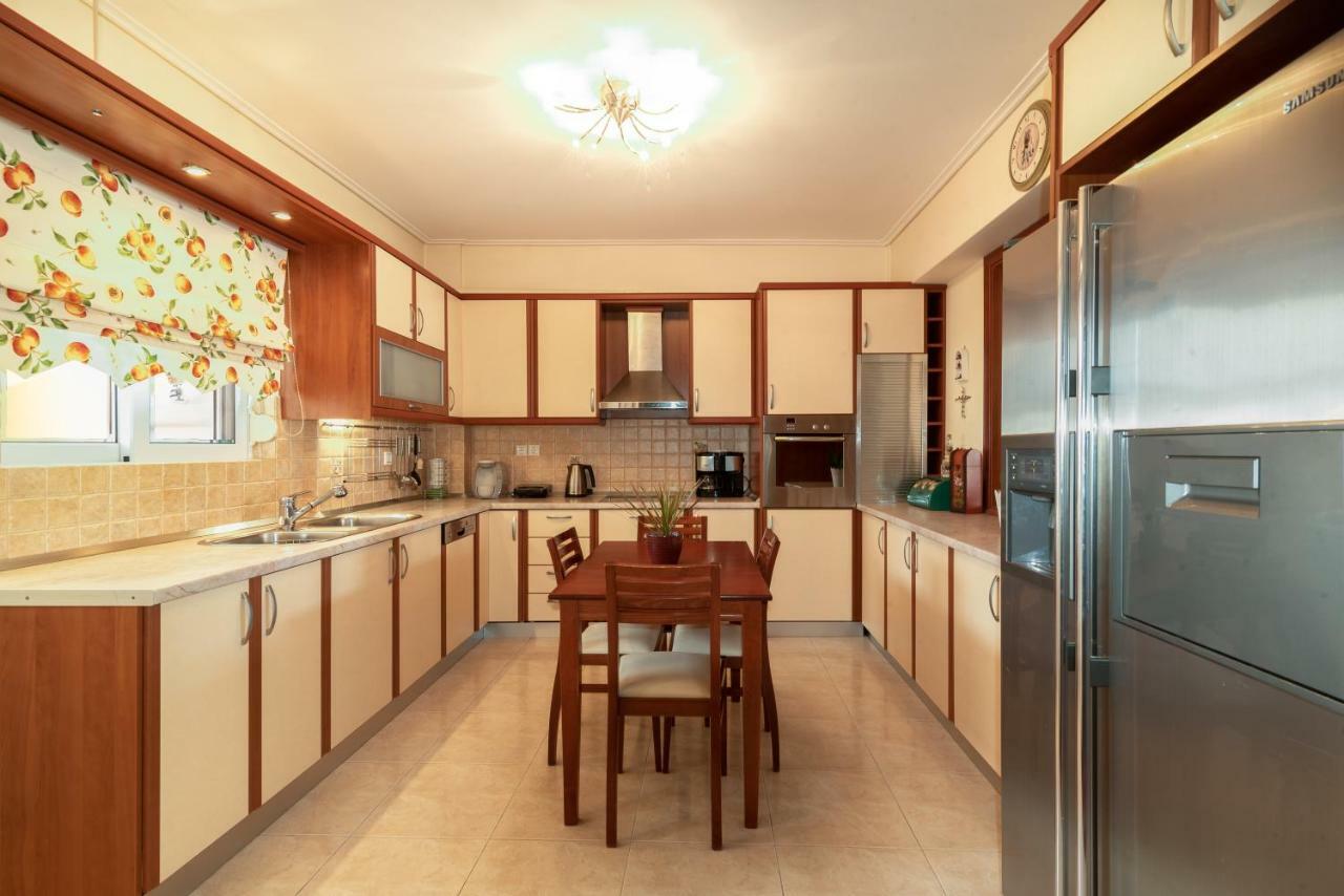 MarkópoulonPenthouse 5 Min From Airport And Seaアパートメント エクステリア 写真